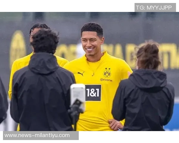 多特蒙德首发阵容揭晓吉拉西阿德耶米领衔小贝林厄姆待命替补 多特蒙德首发阵容揭晓吉拉西阿德耶米领衔小贝林厄姆待命替补